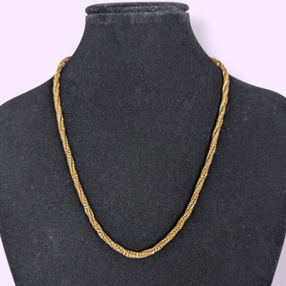 (2/$20) Vintage Gold Tone Square Herringbone Chain - Picture 1 of 5